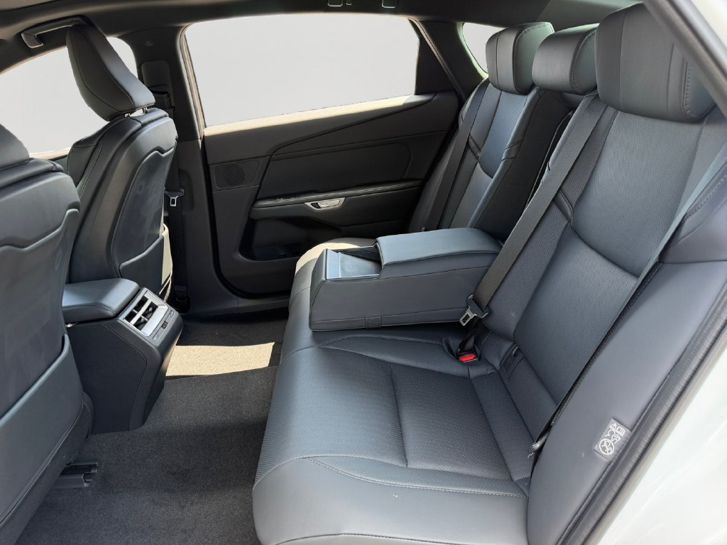 New 2026 Lexus ES 500e w/ Convenience Package AWD/4WD image 9