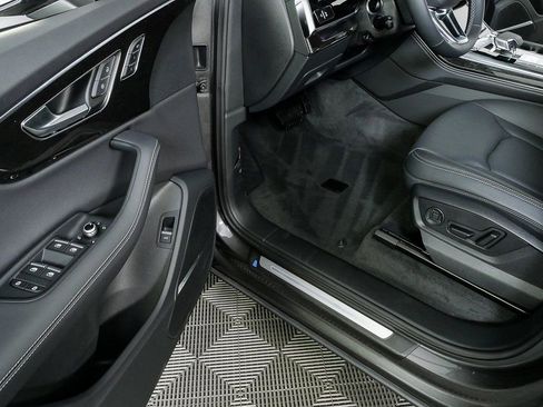 New 2025 Audi Q7 3.0T Premium Plus image 8