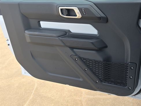 New 2025 Ford Bronco 2-Door image 24