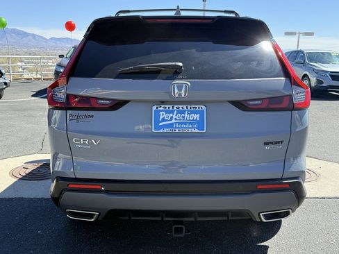 Used 2024 Honda CR-V Sport Touring image 6