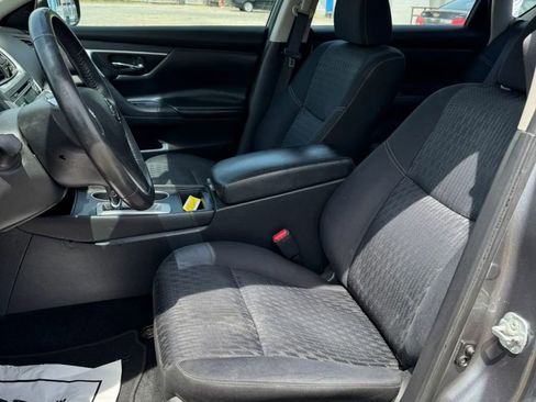 Used 2017 Nissan Altima 2.5 SV image 18