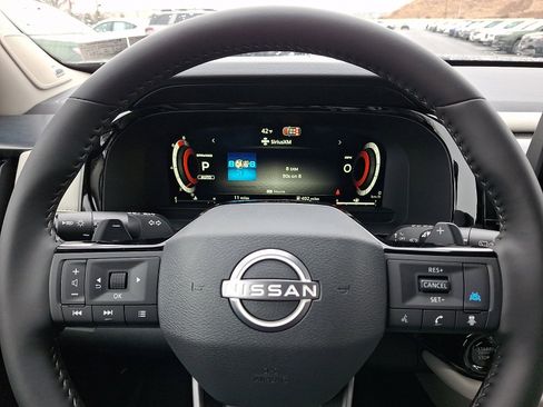 New 2026 Nissan Pathfinder SL w/ SL Premium Package image 12