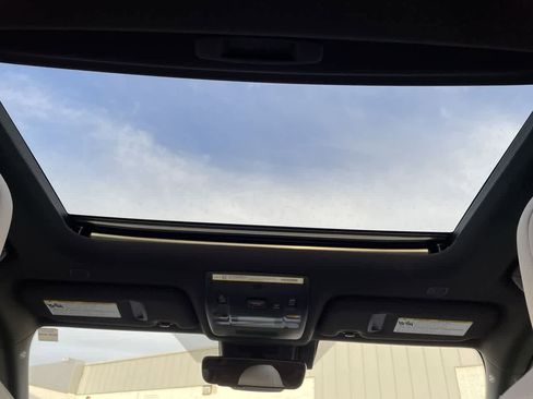 Used 2025 Lexus UX 300h AWD image 21