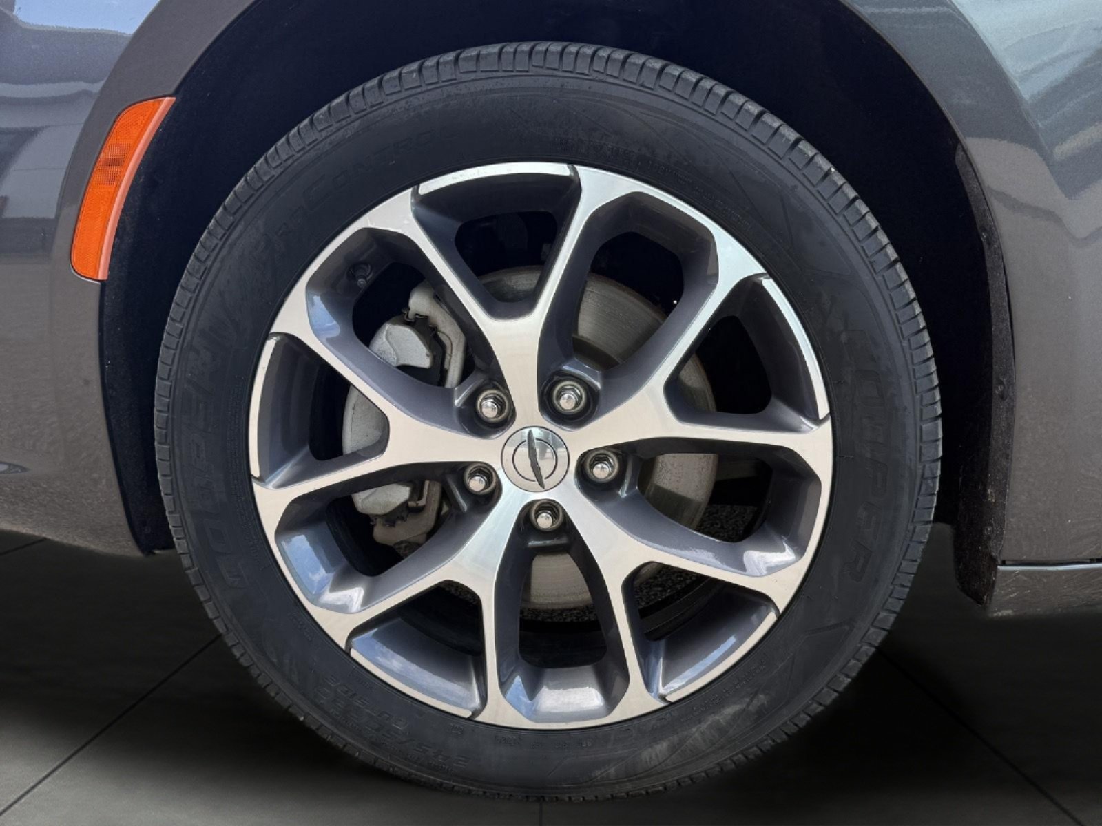 Used 2022 Chrysler Pacifica Touring-L AWD/4WD image 7