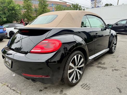 Used 2014 Volkswagen Beetle R-Line image 29