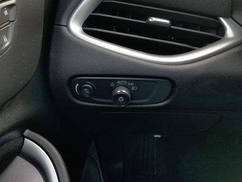 Used 2024 Chevrolet Malibu LT image 30