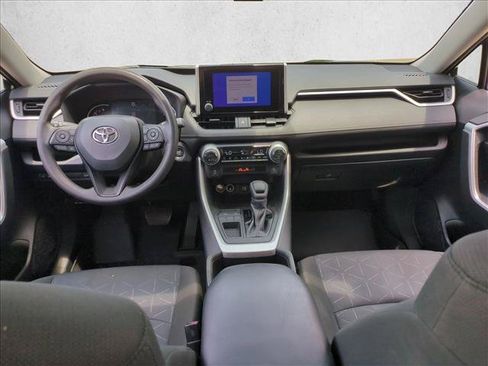 Certified 2023 Toyota RAV4 XLE w/ Convenience Package FWD image 18