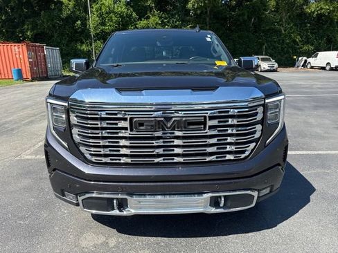 Used 2023 GMC Sierra 1500 Denali w/ Denali Reserve Package AWD/4WD image 8