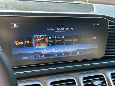 Used 2025 Mercedes-Benz GLE 450e 4MATIC image 16