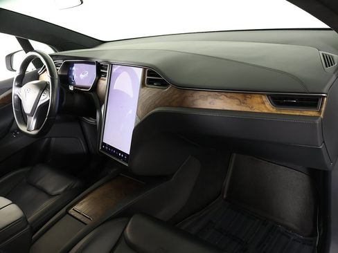 Used 2020 Tesla Model X Long Range image 25