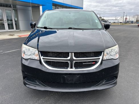 Used 2012 Dodge Grand Caravan SE image 2
