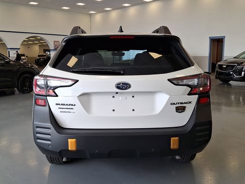 Certified 2025 Subaru Outback Wilderness AWD/4WD image 5