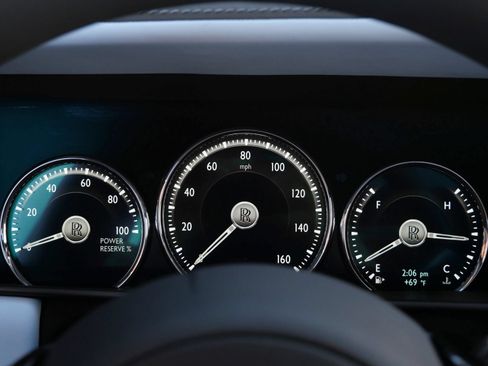 Used 2023 Rolls-Royce Cullinan w/ Cullinan Package AWD/4WD image 16