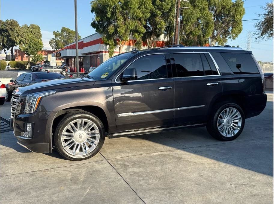 Used 2017 Cadillac Escalade Platinum AWD/4WD image 49