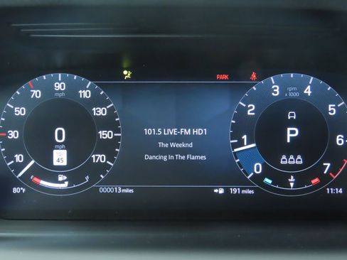 Used 2025 Land Rover Discovery Sport S image 34