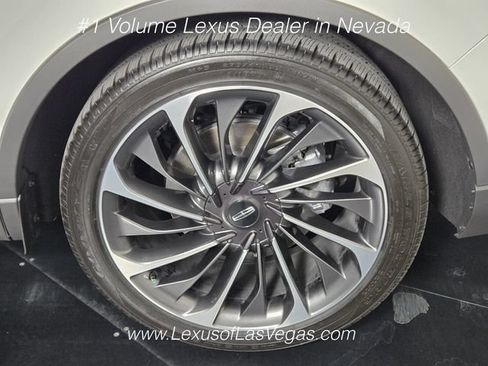 Used 2026 Lincoln Aviator Reserve AWD/4WD image 11