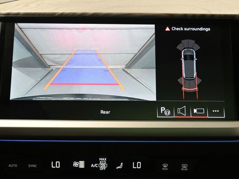 Used 2024 Audi Q4 e-tron Premium Plus w/ Premium Plus image 20