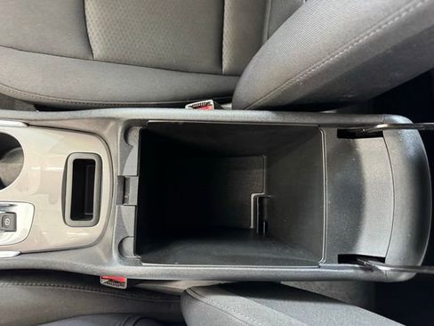 Used 2025 Chevrolet Malibu LT image 31