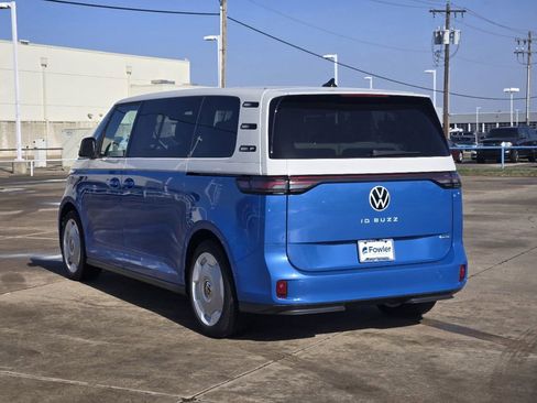 New 2025 Volkswagen ID. Buzz 1st Edition image 3