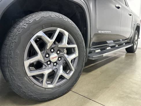 Used 2023 GMC Sierra 1500 SLT AWD/4WD image 29