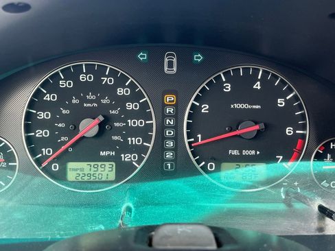 Used 2003 Subaru Outback Wagon image 14