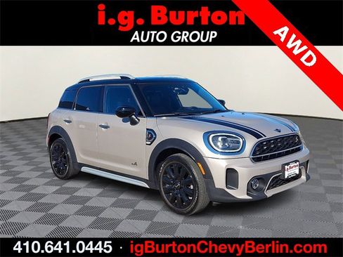 Used 2024 MINI Cooper Countryman S w/ Signature Upholstery Package image 1