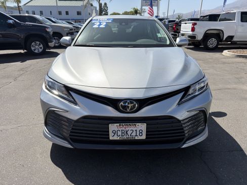 Used 2022 Toyota Camry LE w/ Convenience Package FWD image 3