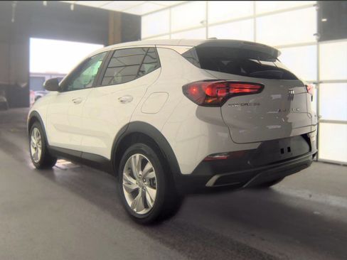 Used 2024 Buick Encore GX Preferred FWD image 4