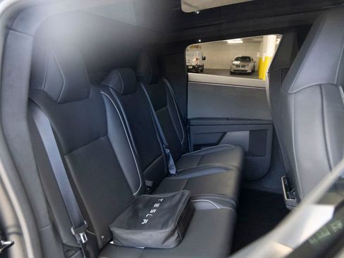 Used 2024 Tesla Cybertruck Cyberbeast AWD/4WD image 21