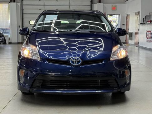 Used 2015 Toyota Prius Four image 4