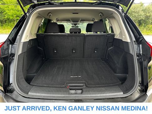 Certified 2023 Nissan Rogue SV AWD/4WD image 17