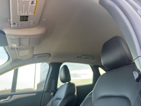 Used 2025 Ford Escape Platinum image 17