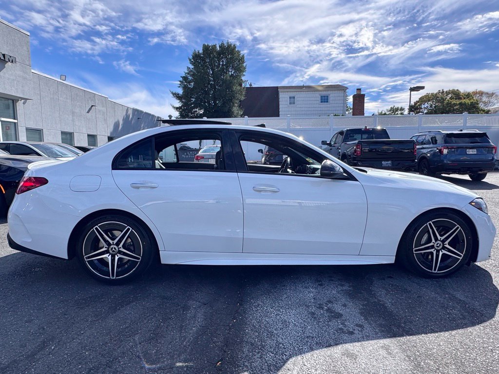 Used 2022 Mercedes-Benz C 300 4MATIC Sedan image 10