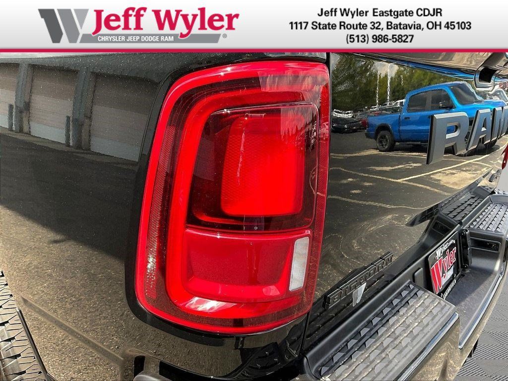 New 2026 RAM 2500 Big Horn AWD/4WD image 15