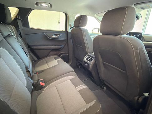 Used 2025 Chevrolet Blazer LT FWD image 30