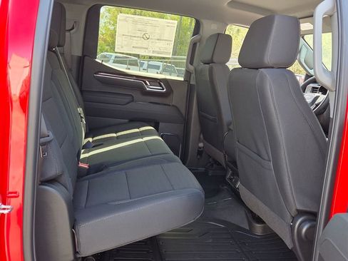 New 2026 GMC Sierra 1500 SLE image 12