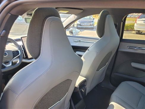 New 2025 Volvo EX30 Plus w/ Protection Package Premier image 22