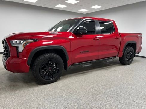 Used 2025 Toyota Tundra Limited w/ TRD Off-Road Package AWD/4WD image 5