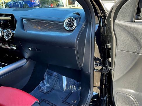 Used 2022 Mercedes-Benz GLA 250 4MATIC image 18