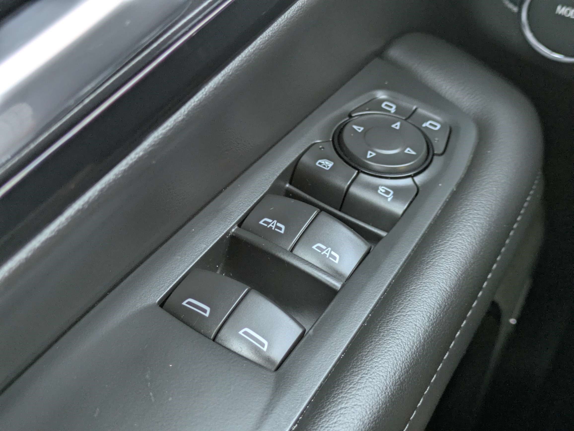 Used 2026 Chevrolet Suburban LT w/ Comfort Package AWD/4WD image 22