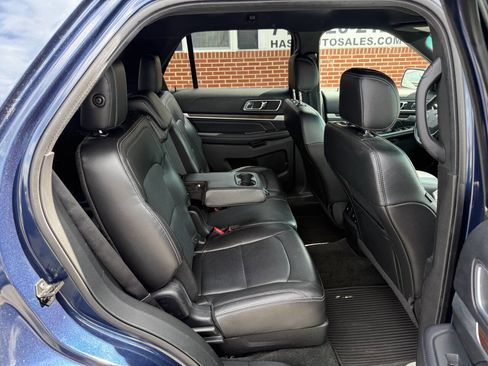 Used 2016 Ford Explorer Limited w/ Equipment Group 301A AWD/4WD image 20
