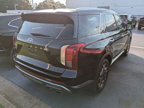 Used 2025 Hyundai Palisade Limited FWD image 5