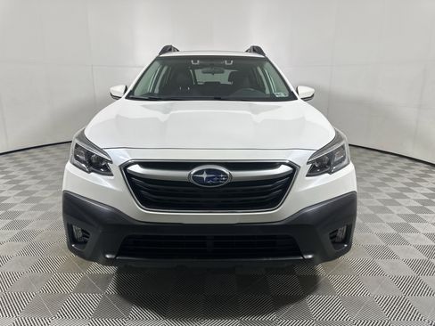 Used 2022 Subaru Outback Premium AWD/4WD image 2