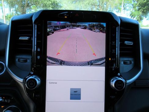 New 2026 RAM 1500 4x4 Crew Cab image 26