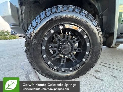 Used 2014 Toyota FJ Cruiser 4WD w/ Upgrade Package image 34