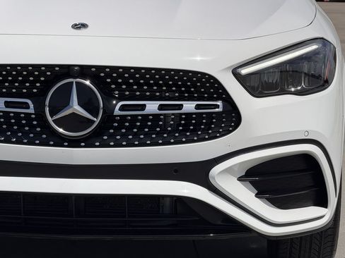 Used 2025 Mercedes-Benz GLA 250 4MATIC image 8