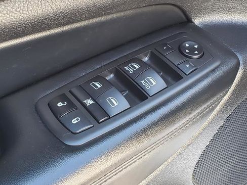 Used 2022 Jeep Grand Cherokee Laredo X AWD/4WD image 21