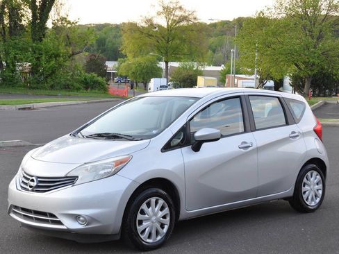Used 2015 Nissan Versa Note S Plus FWD image 1