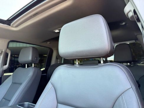 Used 2025 Chevrolet Silverado 1500 LT Trail Boss w/ Convenience Package II AWD/4WD image 19