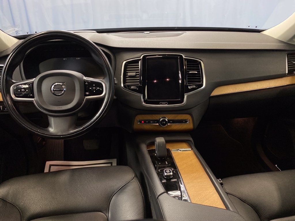 Used 2022 Volvo XC90 T8 Inscription Expression w/ Advanced Package AWD/4WD image 29